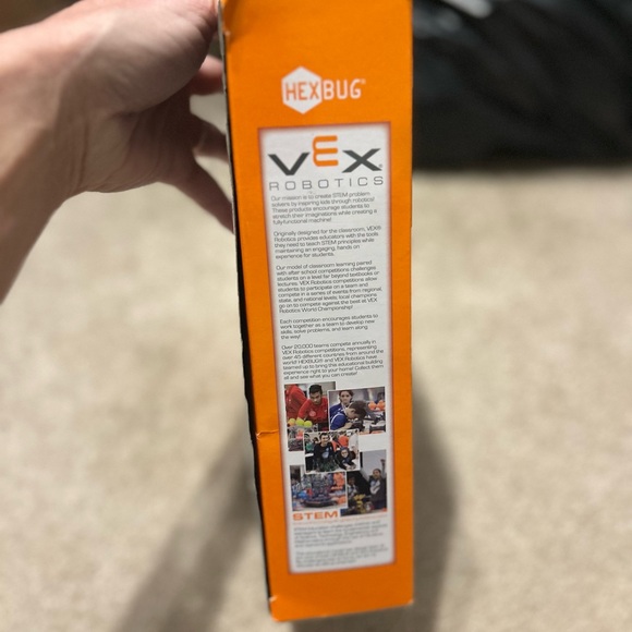 HEXBUG VEX Robotics Space Shuttle Building Set - Picture 5 of 5